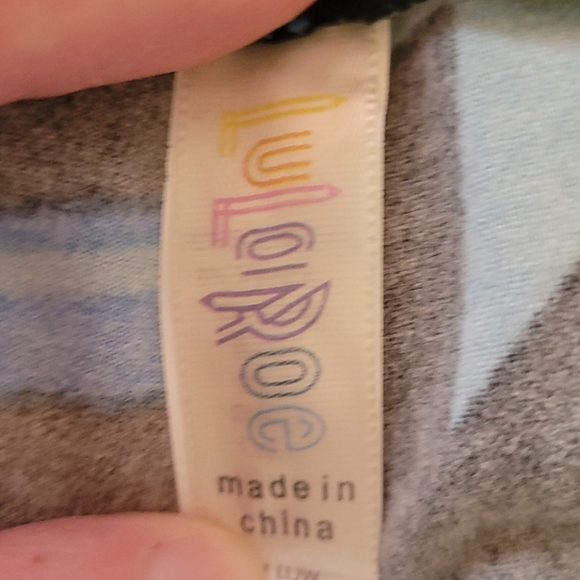 Tall and Curvy LuLaRoe Leggings - Picture 4 of 5